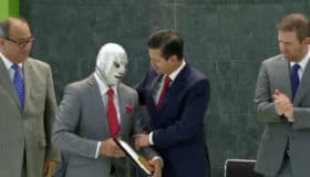 "Es un premio sumamente merecido para mi padre": Hijo de El Santo (Video)