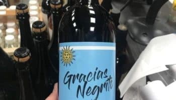 A la salud de Edinson Cavani crea el vino "Gracias Negrito" | Tuit
