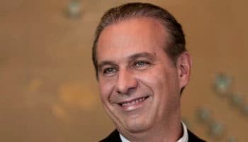 Policía de Andorra dice que Collado no puede justificar compra de apartamentos y aviones: periodista | Entérate