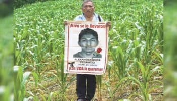 Fallece 'Don Cheque', padre de Alexander Mora, uno de los 43 jóvenes normalistas desaparecido en Ayotzinapa