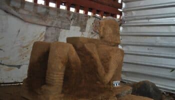 Investigadores encuentran una escultura prehispánica de Chac Mool en Pátzcuaro