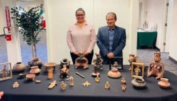 Regresan a México 32 piezas arqueológicas localizadas en Estados Unidos