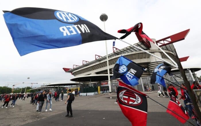 Están ultras de AC Milan e Inter de Milan en 'huelga' | Video