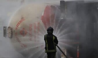 Suman 10 muertos por explosión de pipa en Iztapalapa; 2 víctimas perdieron la vida en las últimas horas