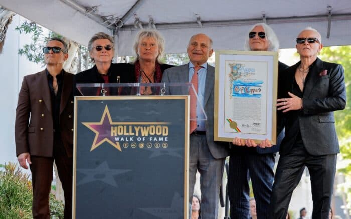 Def Leppard recibe su estrella en el Paseo de la Fama de Hollywood | Video