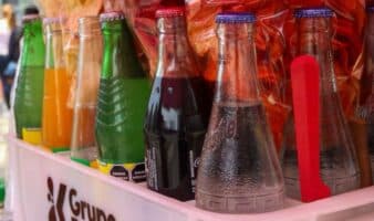 Alianza por la Salud Alimentaria pide al gobierno fortalecer los impuesto a los refrescos