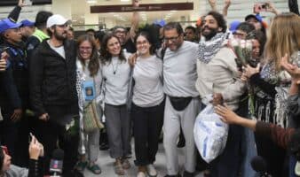 'Si ellos lo solicitan, los recibo': Sheinbaum sobre mexicanos repatriados de Israel