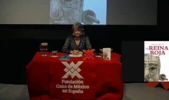 Adriana Malvido presenta su libro 'La reina roja' en Madrid