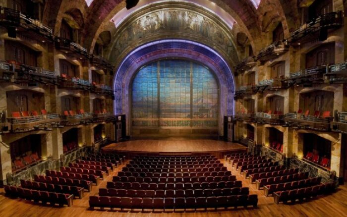 La Compañía Nacional de Ópera incluye en su nueva temporada gala con música de Juan Gabriel y José José