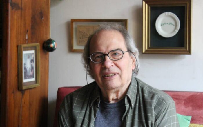 Crean campaña para cubrir los gastos médicos del escritor Héctor Manjarrez