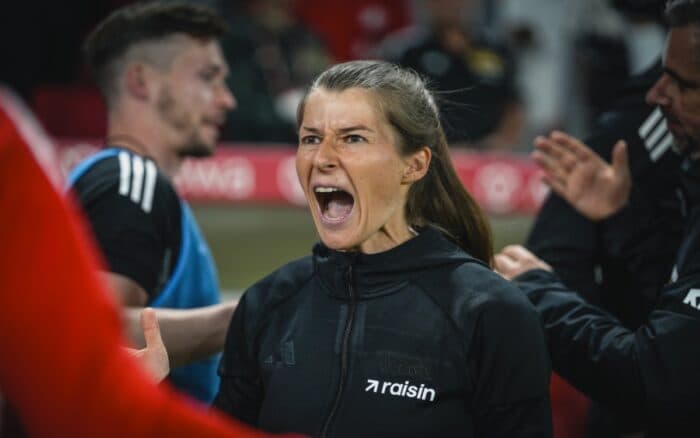 Marie-Louise Eta, primera DT en lograr una victoria en la Bundesliga varonil | Video