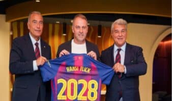 Hans-Dieter Flick renueva con el Barcelona hasta 2028 | Video