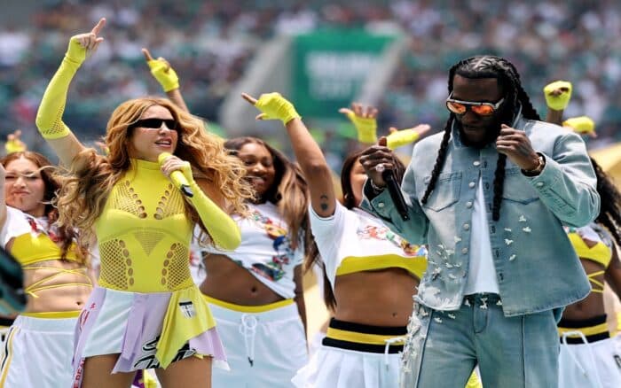Mundial 2026: Encienden Shakira y Burna Boy la pasión mundialista | Fotogalería