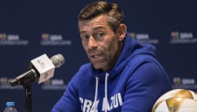 Anuncia Cruz Azul el cese del técnico Pedro Caixinha y llueven nombres de estrategas para reemplazarlo