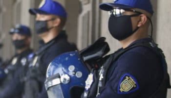 Policía salva de ser linchado a presunto asaltante