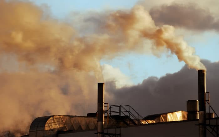 Trump anula la norma que vinculaba emisiones de CO2 con daños a la salud