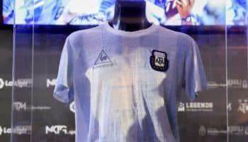 ¡Volvió tras 36 años! La camiseta con la que Maradona ganó el Mundial de México 86 regresó a Argentina | Video