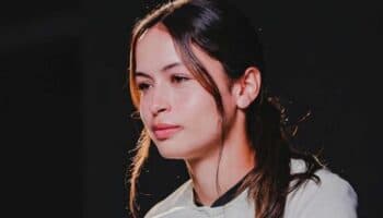 Scarlett Camberos abandona México tras meses de acoso y violencia digital