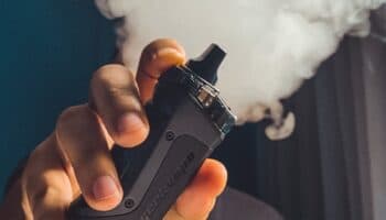 Senado aprueba reforma que prohíbe vapeadores y fentanilo en la Constitución