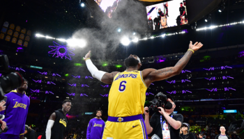 NBA: LeBron James regresará para jugar su temporada 21