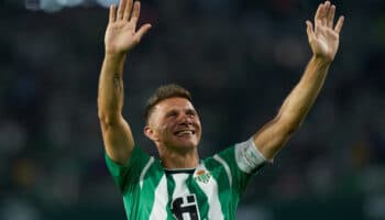 Despiden en el Benito Villamarín a la leyenda bética 'Joaking' | Video