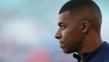 Mbappé se une a las denuncias por la muerte de un menor a manos de la policía