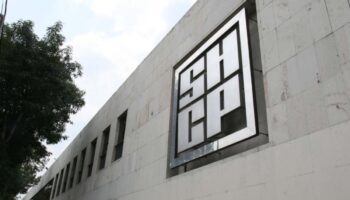 Tras desplome de mercados, Hacienda buscará disciplina financiera y reducción de deuda