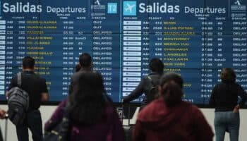 Tormenta eléctrica interrumpió despegues en AICM