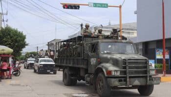 Suman 300 elementos en despliegue de Sedena y GN en frontera sur