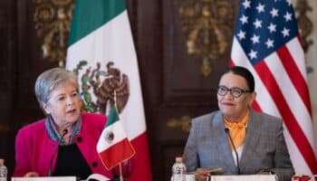 Boyas en Texas violan tratados internacionales, dijo México a EU