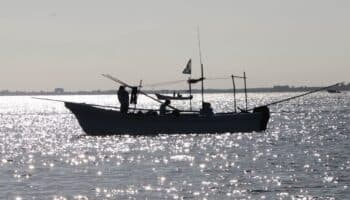 Huracán 'Hilary' obliga a cerrar 15 puertos en el Pacífico