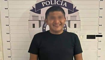 Detienen a alcalde morenista de Axtla de Terrazas por amenazar a policías en Cancún