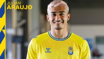 El Barça cede al mexicano Julián Araujo a la UD Las Palmas