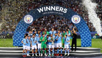 Manchester City levanta la Supercopa de Europa en Atenas | Video