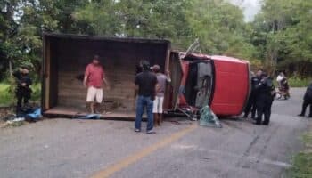 Volcadura de camión cobra la vida de 4 migrantes en Chiapas