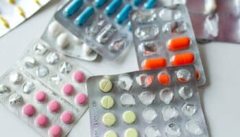 20% de mexicanos mueren por falta de medicinas o atención médica: Expertos