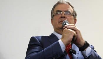 Ebrard valorará este jueves si registra candidatura presidencial independiente ante el INE