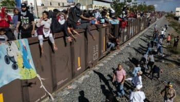 Ferromex trabaja para restablecer tráfico de trenes con seguridad para migrantes y usuarios