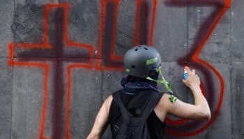 Hijo del fiscal del caso Ayotzinapa es nombrado titular del Centro de Identificación Humana