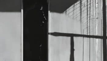 Edomex: Denuncian despojo a adulto mayor de su casa tras ser secuestrado en albergue