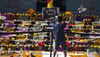 ¿Habrá puente por Día de Muertos? Estos días se descansa en noviembre