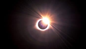 ¡Ojo! Así puedes identificar lentes 'pirata' para ver el eclipse
