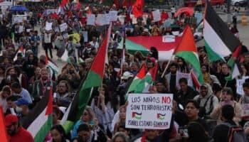 Manifestantes pro Palestina piden a AMLO romper relaciones con Israel