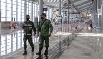 Aristegui en Vivo: Atacan a periodistas en Guerrero y Michoacán; Ejército tendrá otros cuatro aeropuertos; AMLO propondrá tribunal para jueces y más