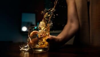 ¿Un día sin alcohol en CDMX? Esta es la propuesta del diputado morenista