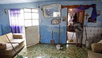 Mujeres destinan tres veces más horas y valor económico a labores domesticas que hombres