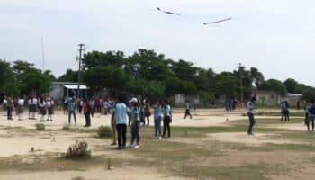 Con papalotes, San Mateo del Mar recibe a sus seres queridos en Día de Muertos