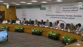 Reducción de jornada laboral: Argumentos a favor y en contra durante Parlamento Abierto