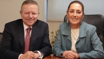 Sheinbaum acordó trabajar con Zaldívar, dos horas después de su renuncia