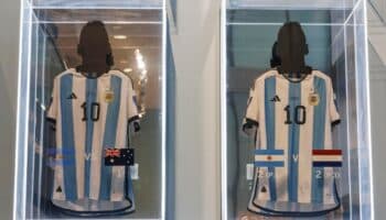 Inicia subasta por las playeras que Messi usó en Qatar 2022... ¡5.2 mdd la primera puja!